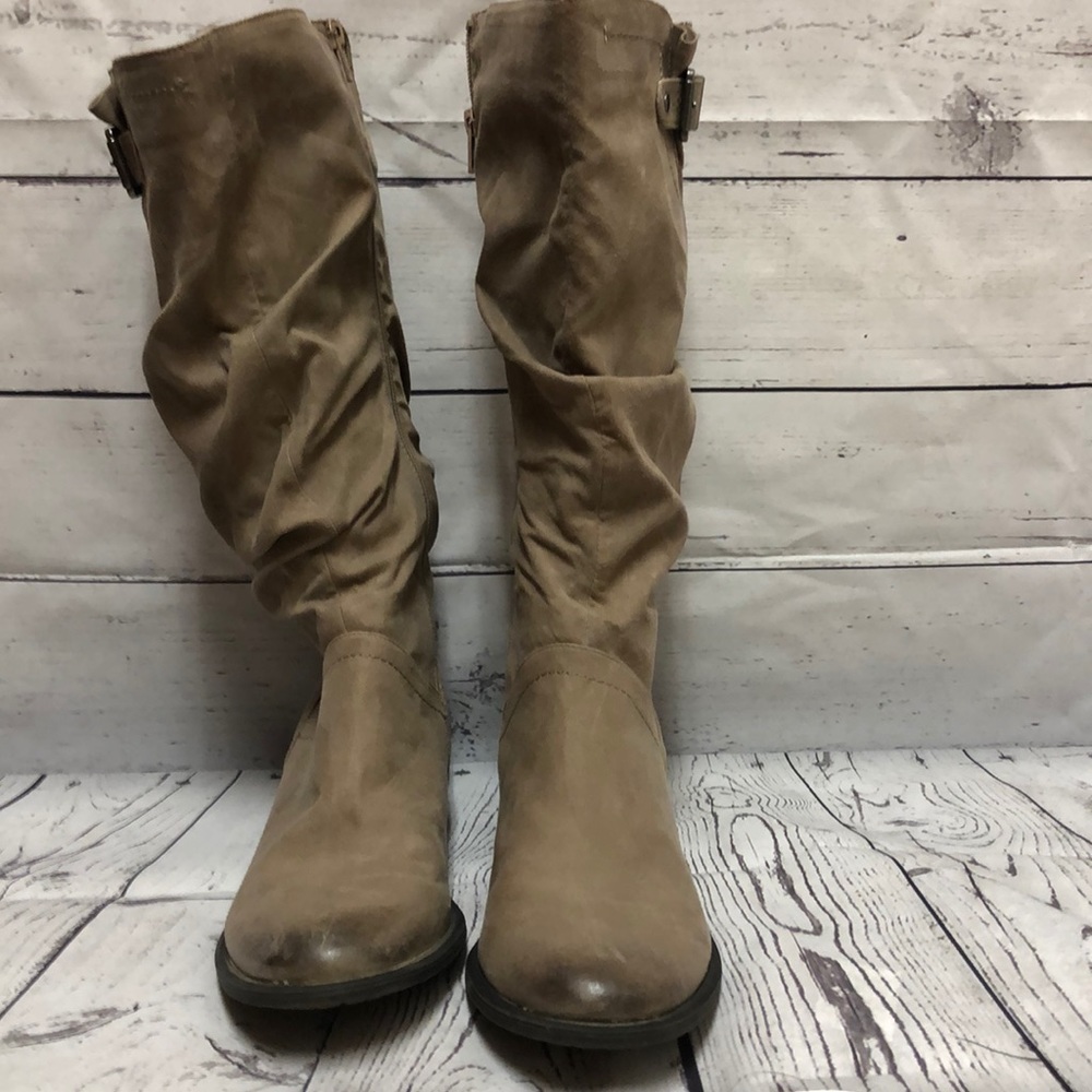 EUC Knee High Boots 10M